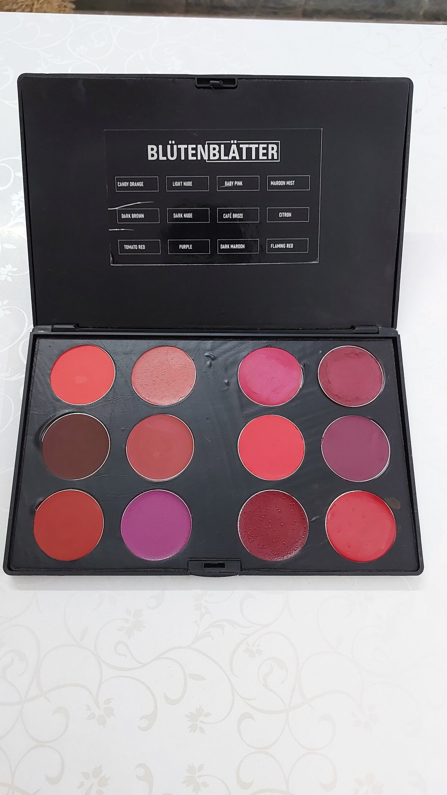 BLUTEN BLATTER SINGLE CONCEALER